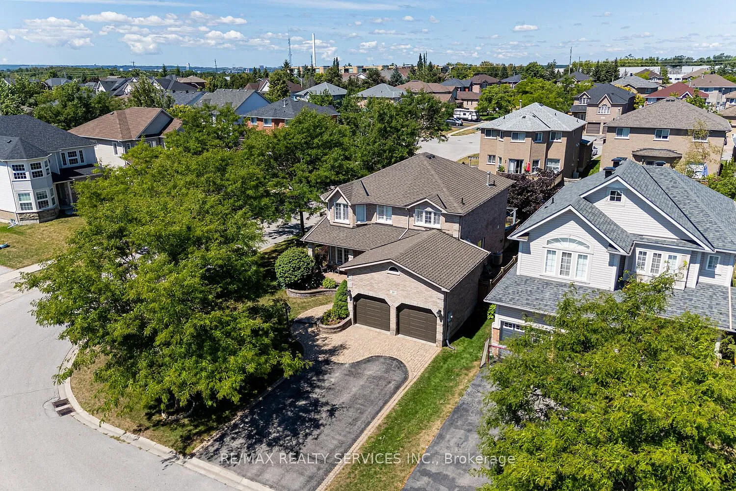 5 bed, $3,399 — Photo 1