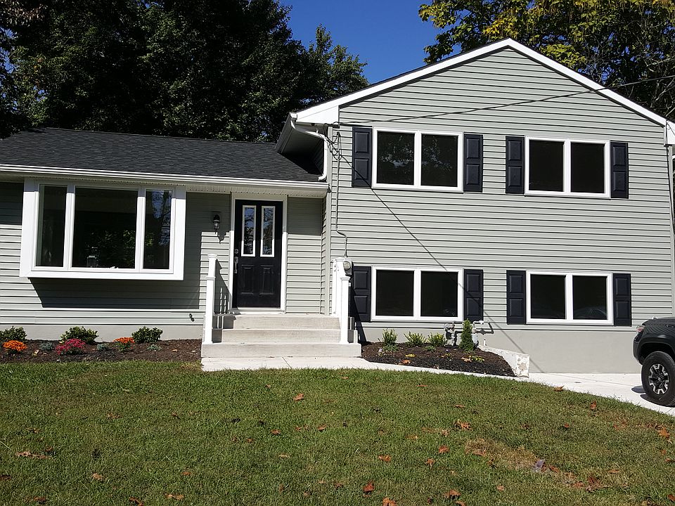 Move in before the holidays!