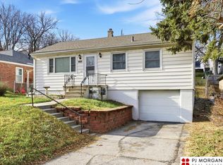 2112 S 49th St, Omaha, NE 68106