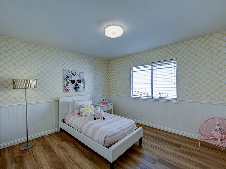 20340 Channing Ln — Photo 13