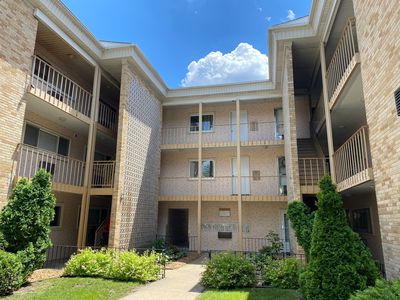7201 W Wellington Ave APT B3, Elmwood Park, IL, 60707