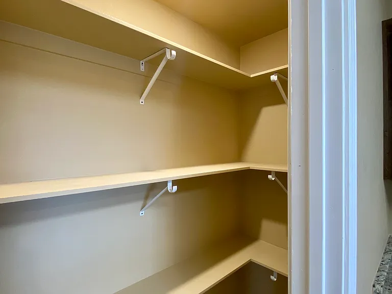 4456 W Wedington Dr — Photo 5