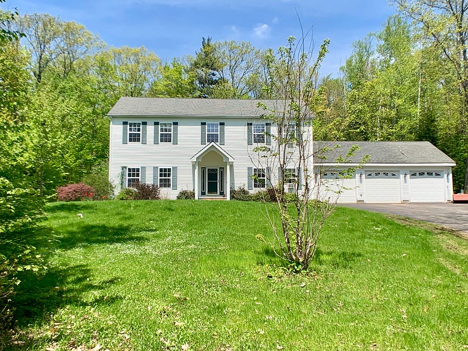 1st image of 13 Tufts Ln