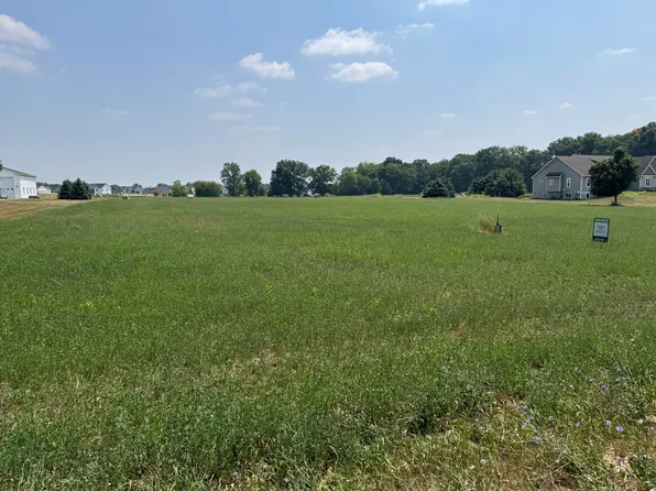 12610 60th Ave, Allendale, MI 49401