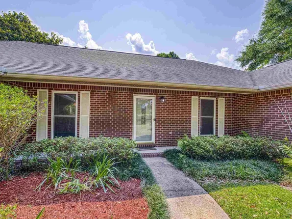 760 Boulder Creek Dr, Pensacola, FL 32514