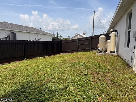 3rd image of 3637 NE 10th Ave