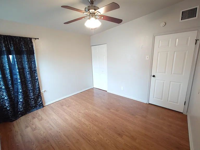 203 Haverford Dr — Photo 11