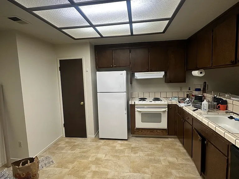 5056 Glide Dr #3 — Photo 3