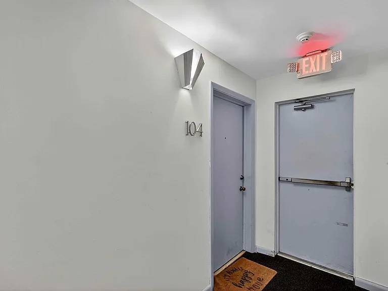 802 Euclid Ave #104 — Photo 7