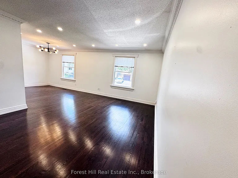 4278 Longmoor Dr — Photo 10