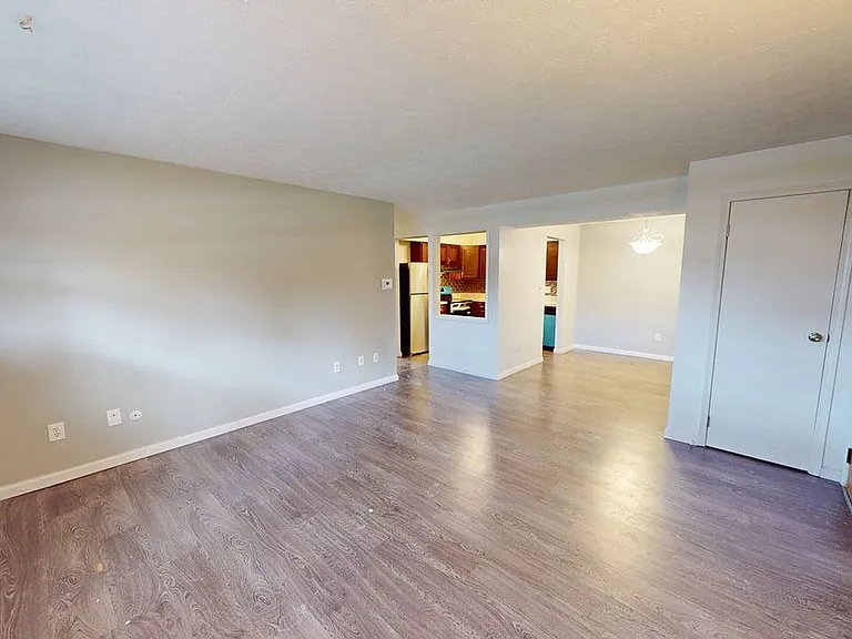 5285 Portland St #104 — Photo 5