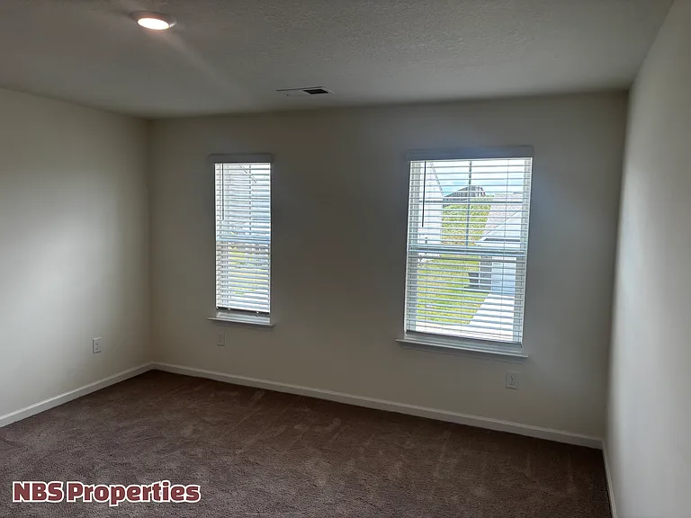 12309 Manhattan Ln — Photo 34
