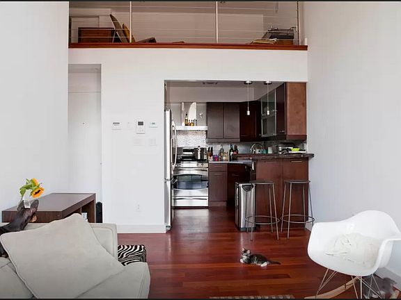 5th image of 607 Manhattan Ave #3
