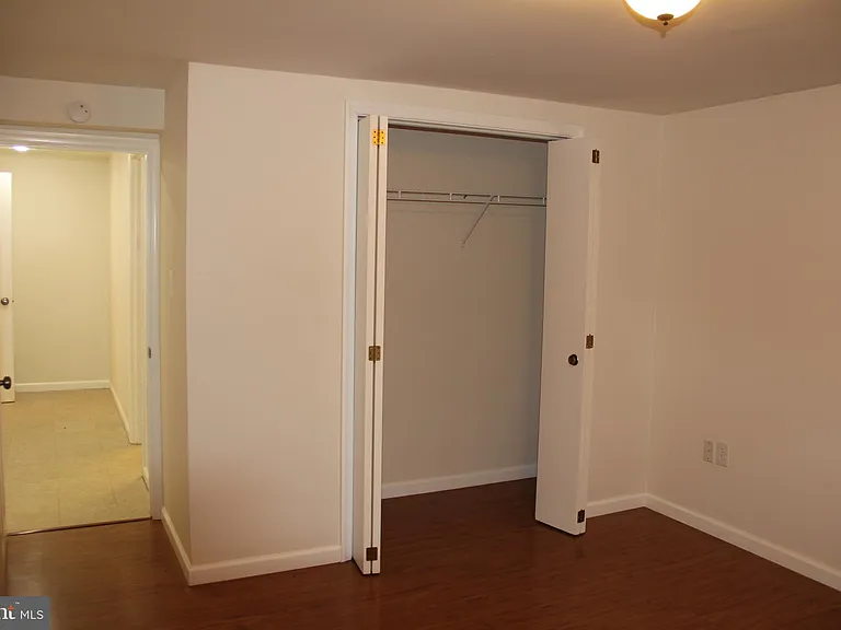 1103 Delf Dr — Photo 11