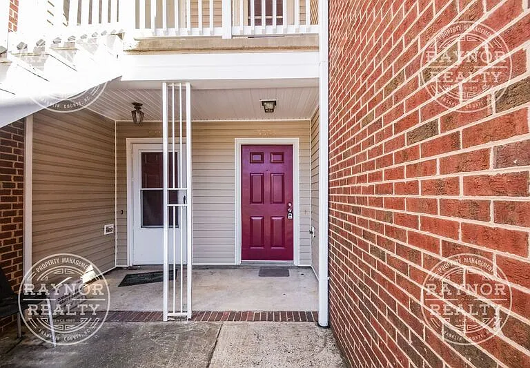 3305 Tarleton E — Photo 2