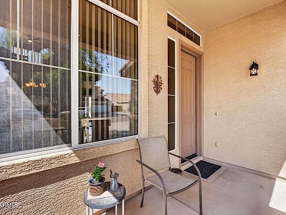 4th image of 1368 W ENFIELD Way