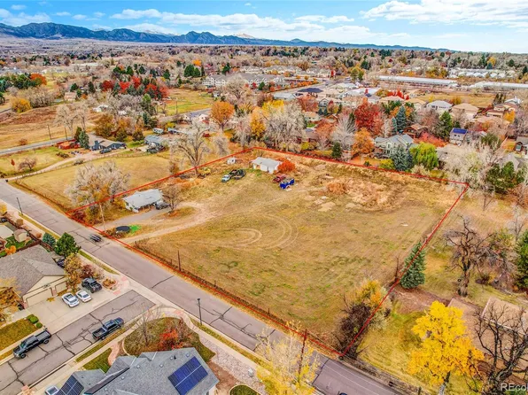 9909 W 70th Avenue, Arvada, CO 80004