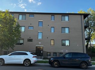 226 E 48th St #3W, Chicago, IL 60615