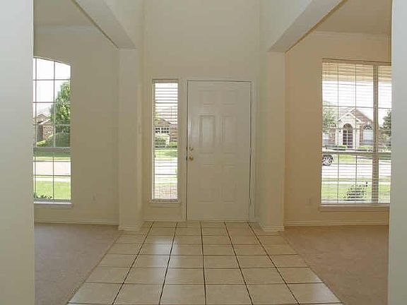 2nd image of 5517 Phoenix Dr