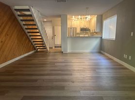 4900 E Chapman Ave, Orange, CA