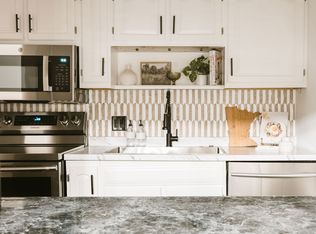 35 Nathan Ln N APT 109, Plymouth, MN 55441