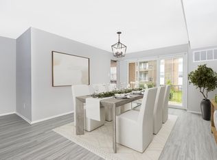 209 @ Pickwick Apartments, Baltimore, MD 21209