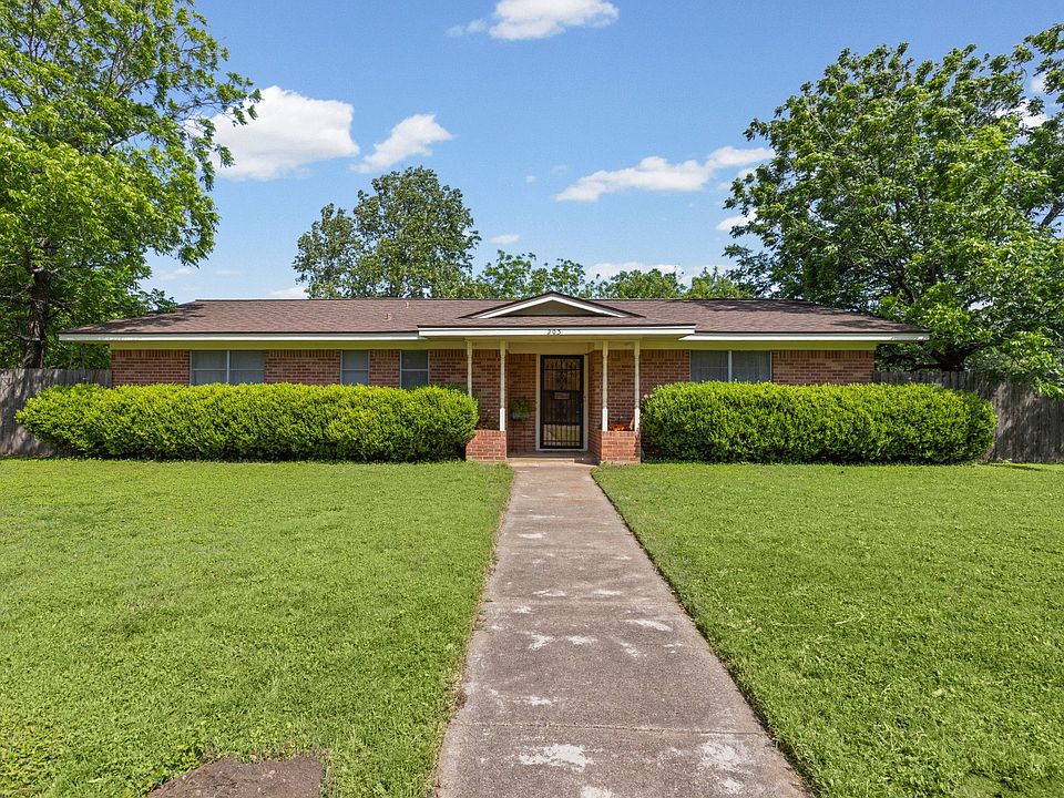 1st image of 203 Randy Dr