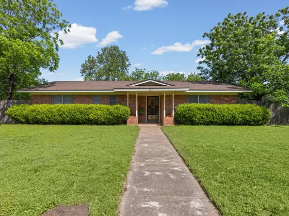 203 Randy Dr, Woodway, TX 76712