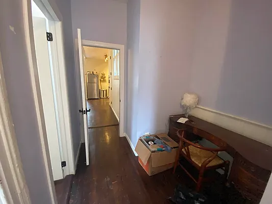 Rented by Premier Metro Realty Corp | media 32