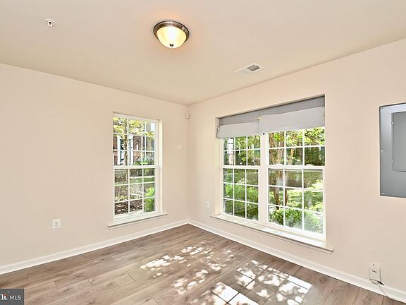 5th image of 9510 Westerdale Dr