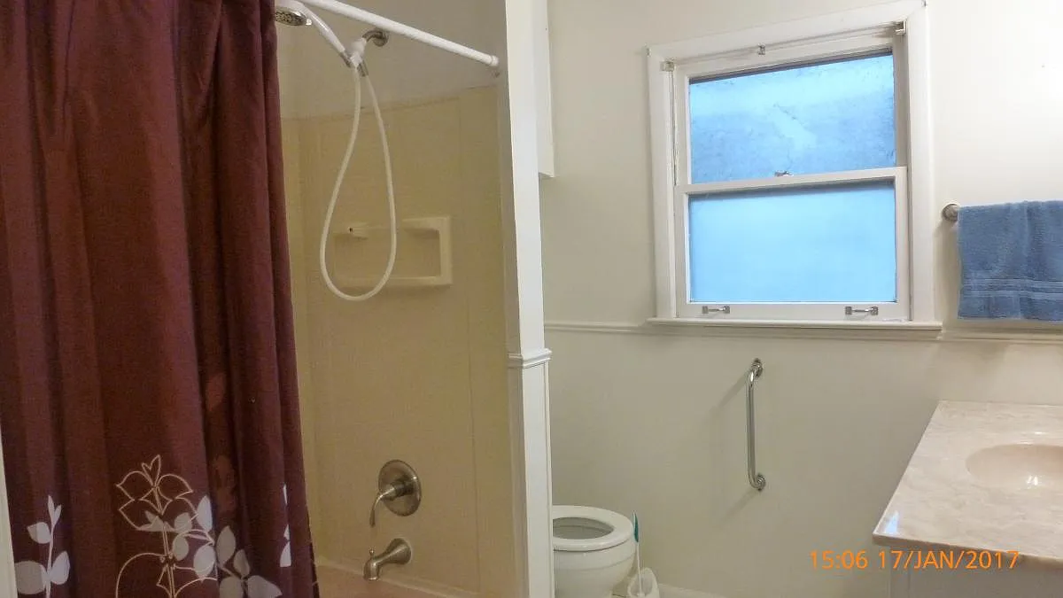 3 bed, 1.5 bath, 1550 sqft, $2,800 — Photo 4