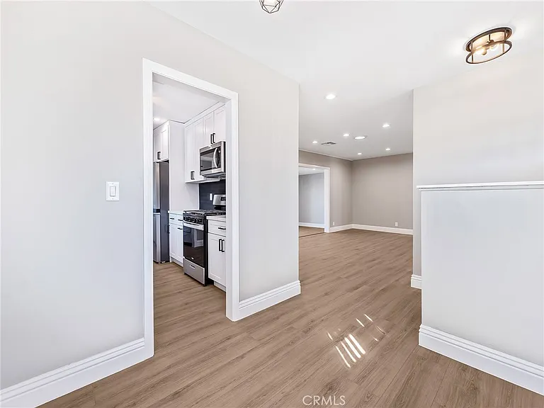 10101 Memory Park Ave — Photo 29