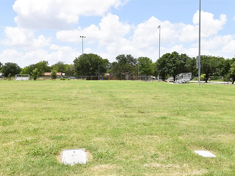 6027 Bluebell Cir — Photo 25