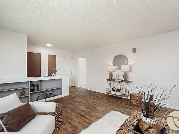 5th image of 4640 Ruth Ave