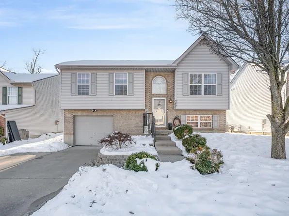 3801 Sugarberry Dr, Hebron, KY 41048