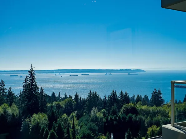 3131 Deer Ridge Dr #703, West Vancouver, BC V7S 4W1