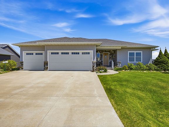 2nd image of 2791 Creekview Trl