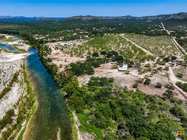 4991 County Road 416, Uvalde, TX 78801