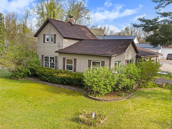 57440 Butcher Rd, Lawrence, MI 49064