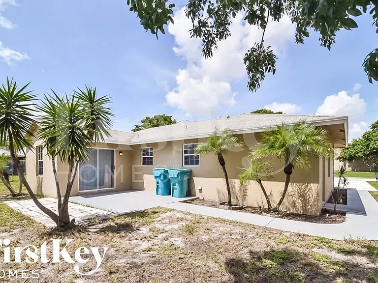 1204 NW 5th St — Photo 15