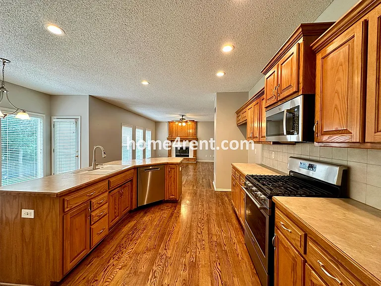 17825 W 160th St — Photo 24