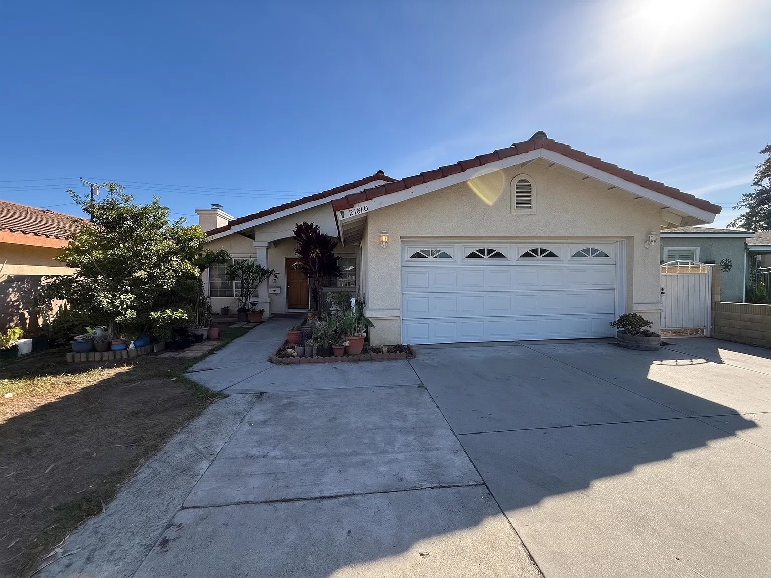 4 bed, 1672 sqft, $4,200 — Photo 2