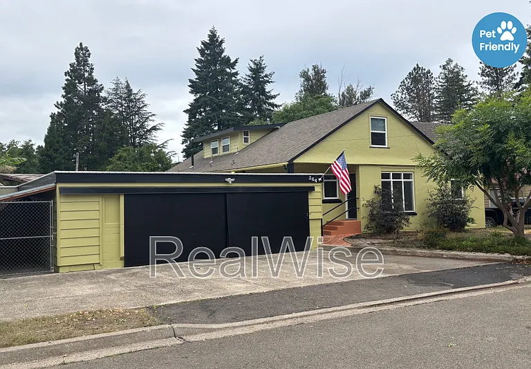364 W Selmar Ct — Photo 1