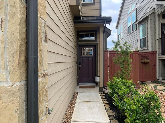 3rd image of 22312 Misty Woods Ln