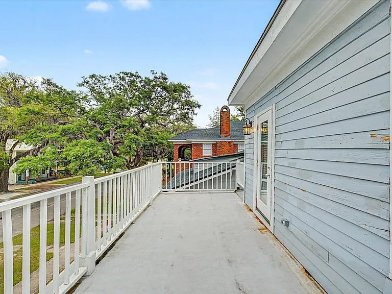 1207 E Anderson St #B — Photo 23