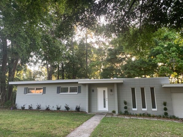 2221 NW 54th Ter