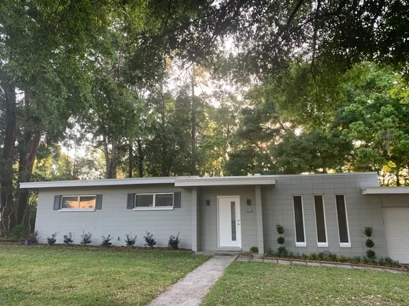 2221 NW 54th Ter, Gainesville, FL 32605