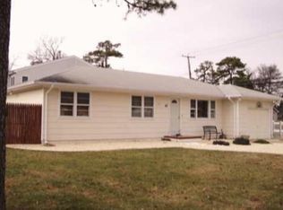 10 Cromwell Dr, Toms River, NJ 08753