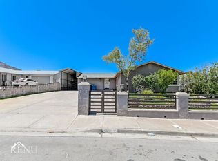 406 Crestway Rd, Henderson, NV 89015