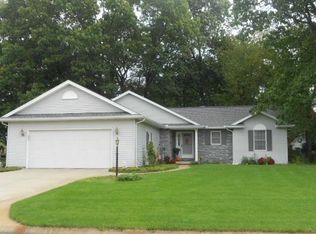 53586 Arrowwood Dr, Elkhart, IN 46514